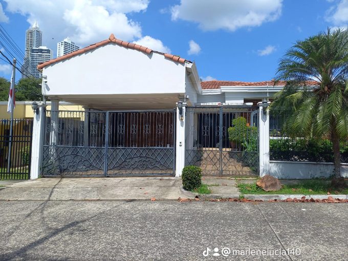 Amplia Residencia Familiar en Urbanización Los Angeles