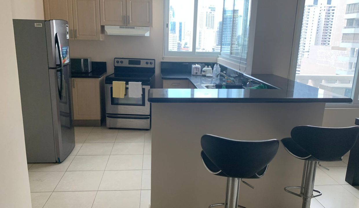 Vendo apto en Av Balboa