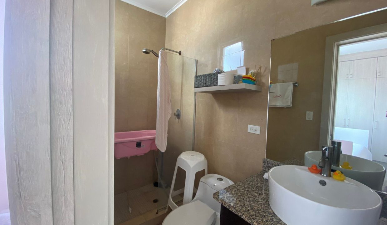 a37d2827-9534-4968-8f02-e378872f9692