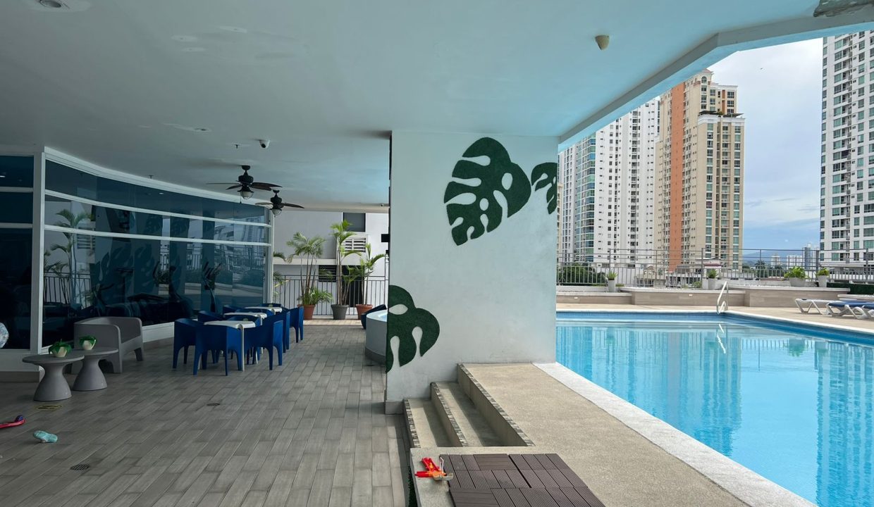 e586a55f-9daa-4148-afc8-e604bdd6ed1c