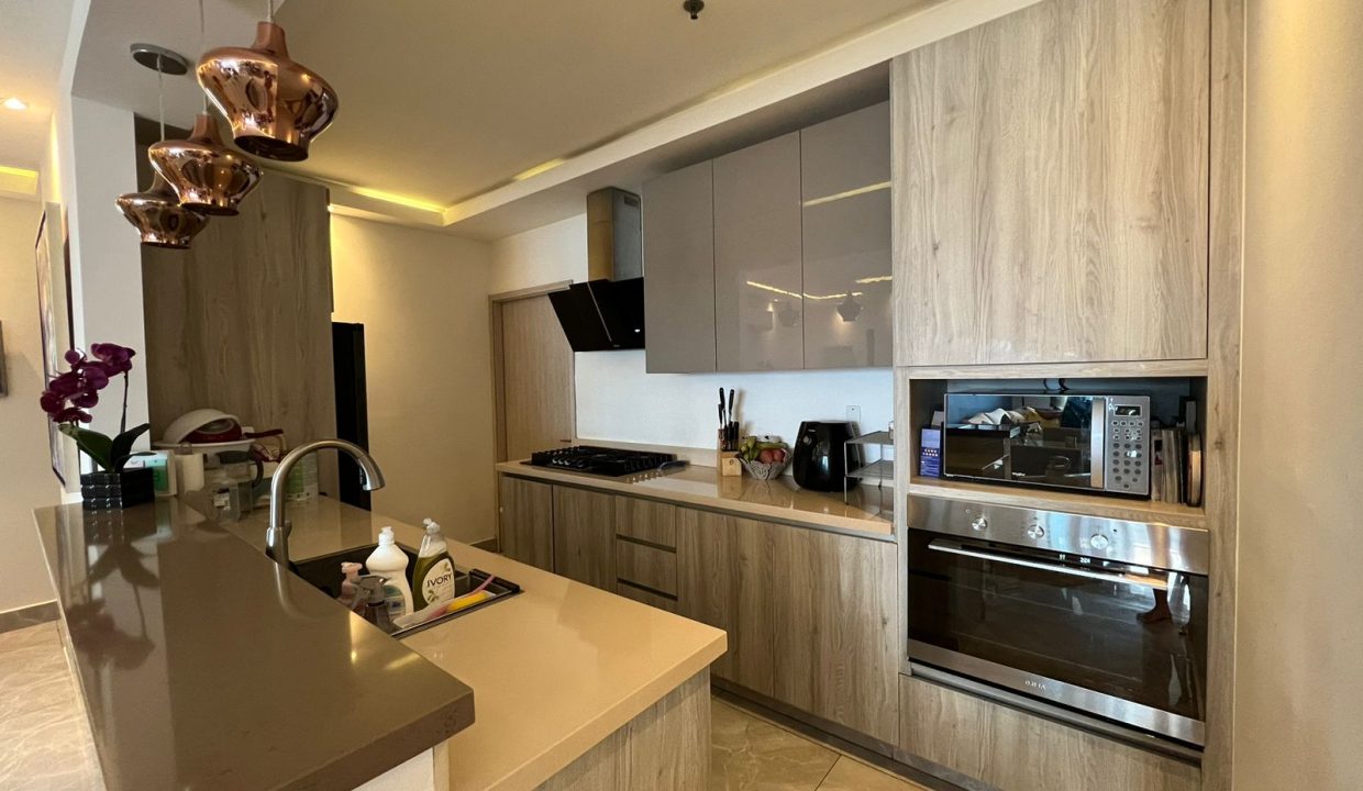 fa978521-a23b-47f4-a0a1-13ed13529657