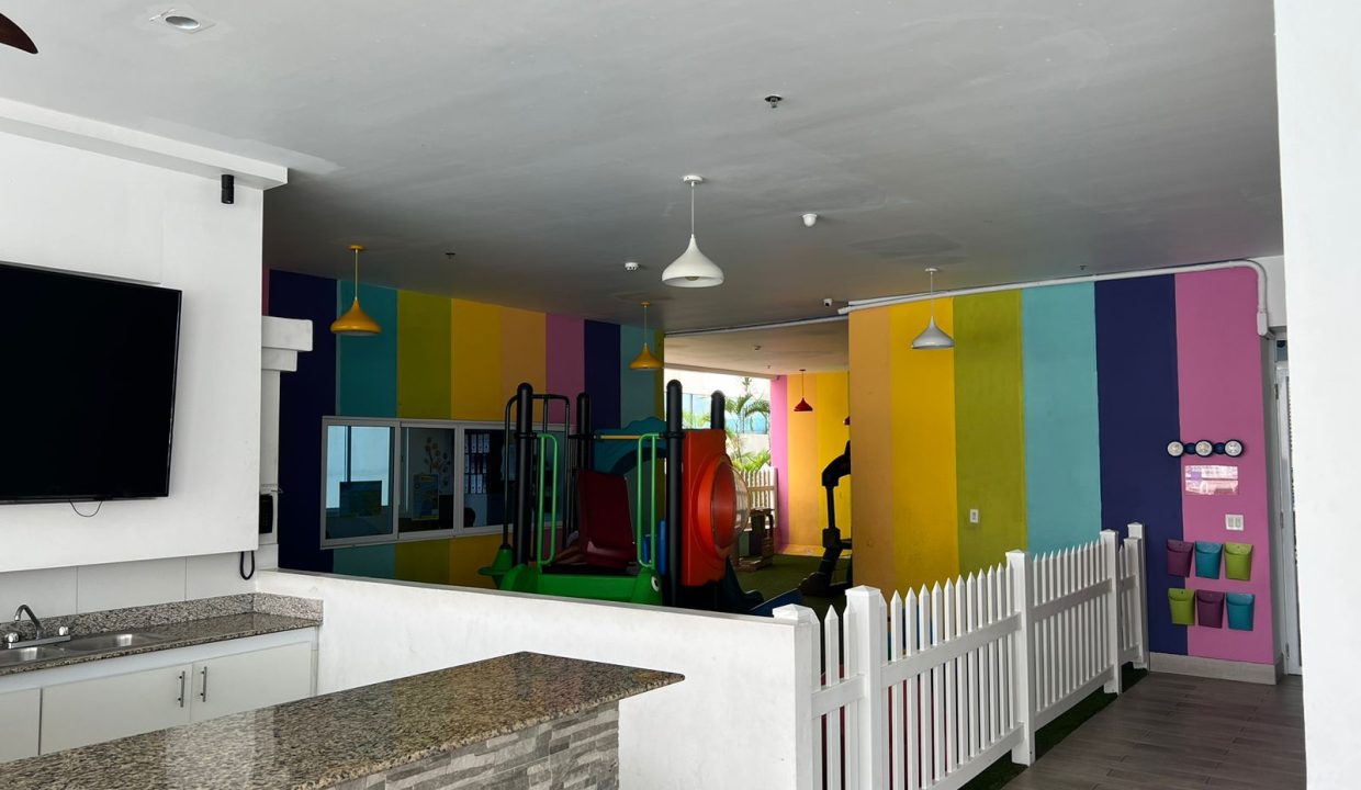 fb63ac66-be5f-4e78-a53a-a43d60df7df7