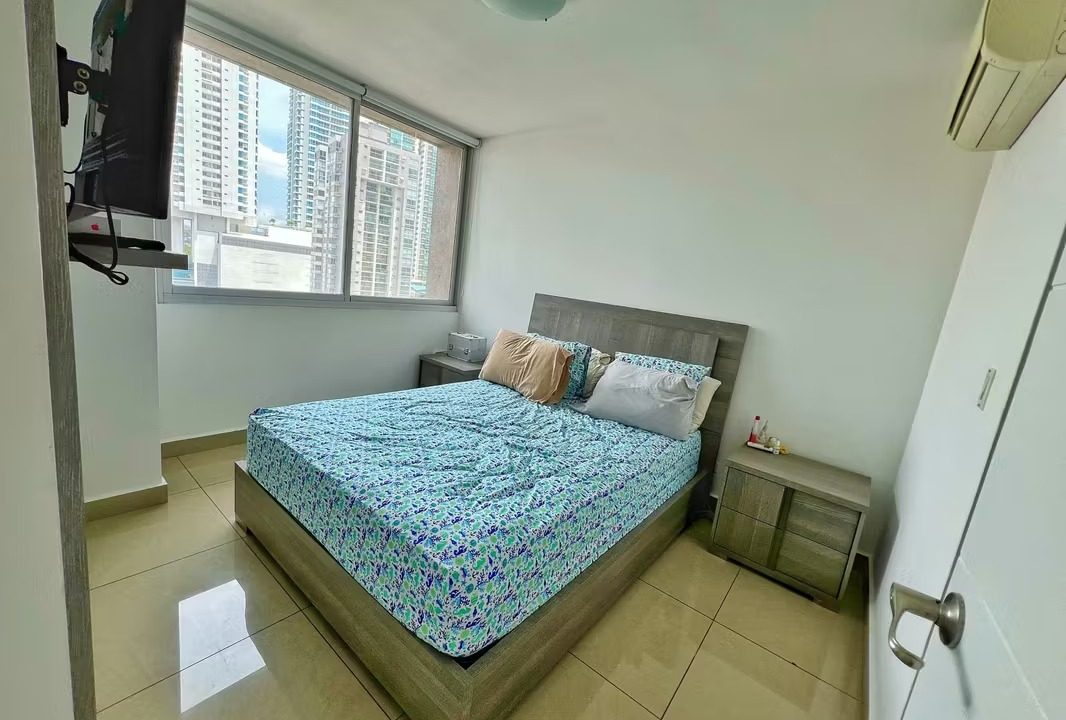 06bc1ff1-8612-4c33-89ac-7aea990ad575