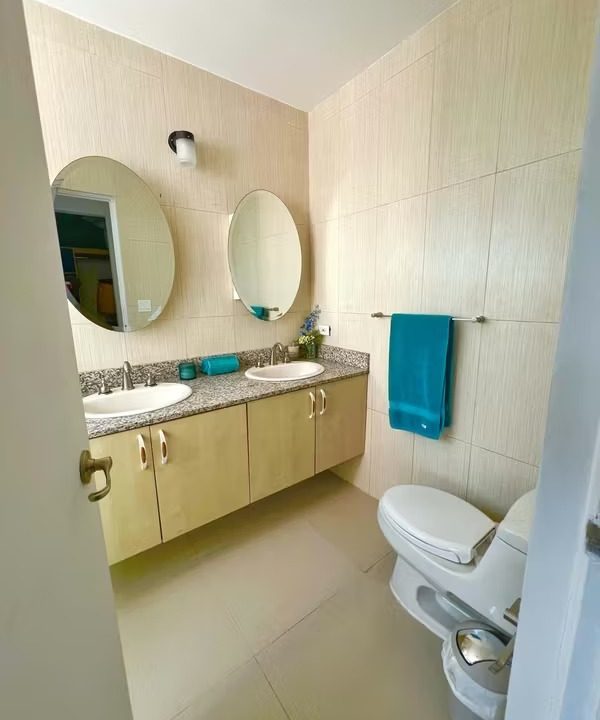 1708794e-ad6f-44ce-bfe8-d73f1999eb8f