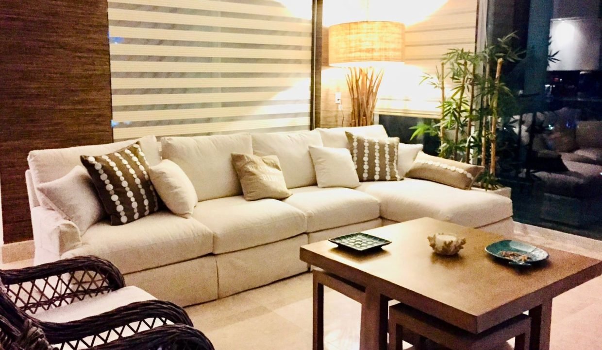 aa34fcc4-3e45-4e9c-968f-fd233ccb8c4b