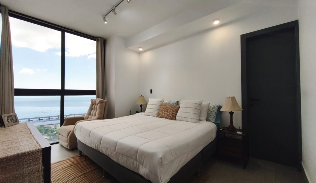 Alquilo lujoso apartamento en Coco del Mar