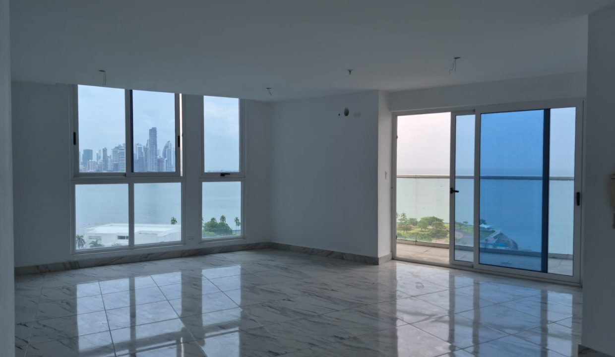 Vendo apto en Av. Balboa