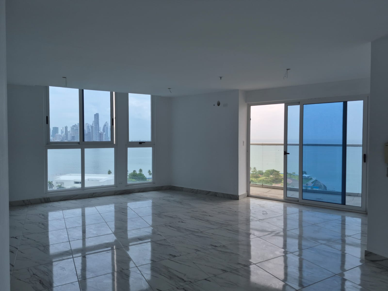 Vendo apto en Av. Balboa
