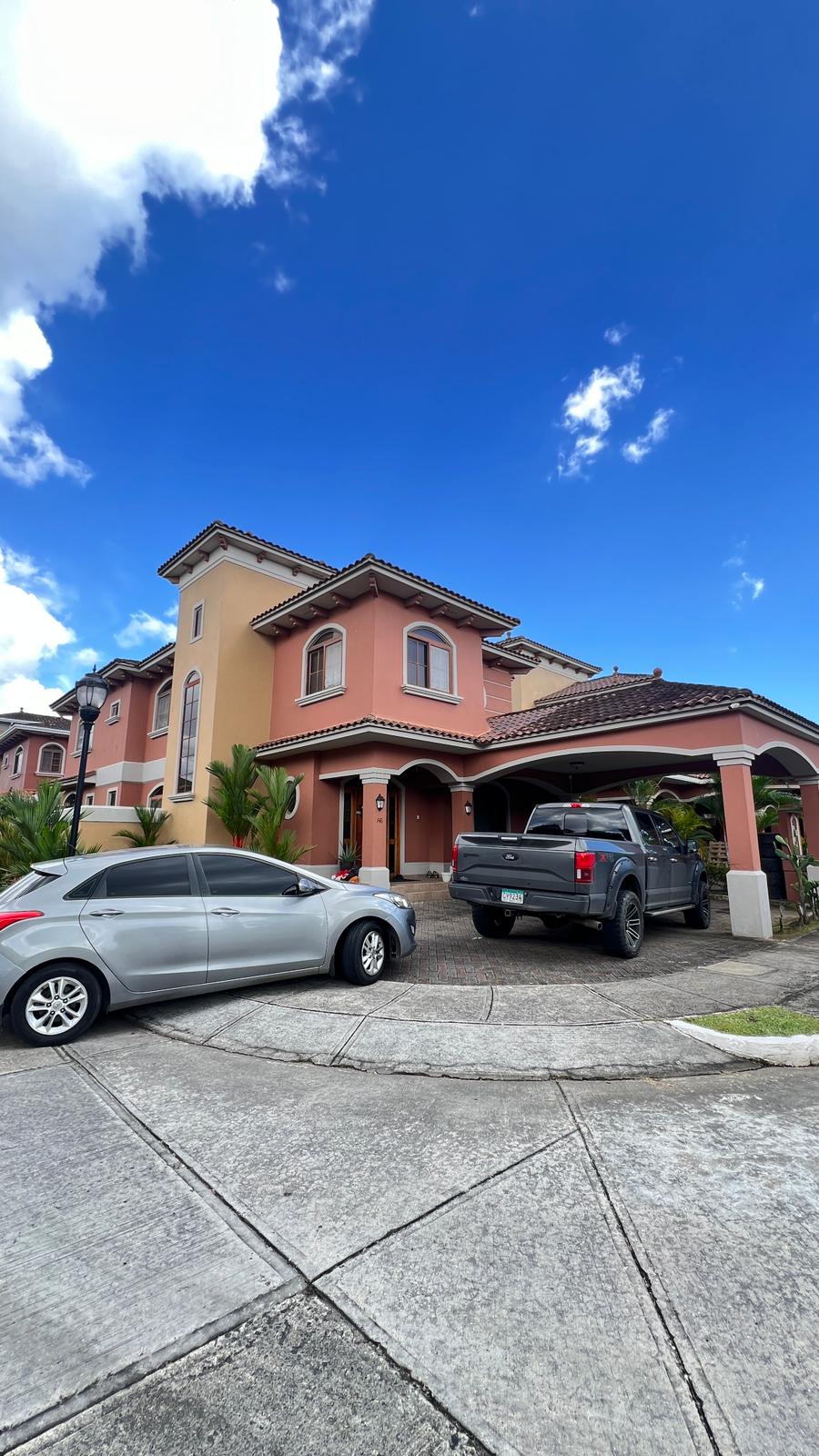 Vendo casa en Costa Sur, El Doral