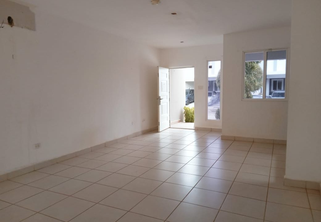 Vendo casas en Brisas del Golf, PH. Victoria